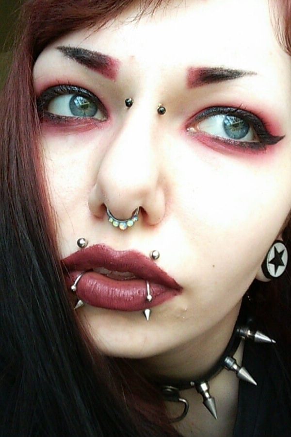 Waouh! Stéphanoise de 43 ans cherche sensations brûlantes et conversations torrides au téléphone pour plan éphémère intense rencontre-MILF-Saint-Étienne