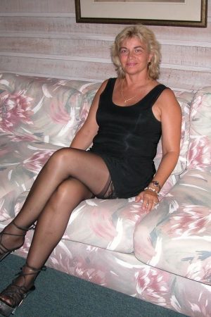 Emmanuelle - rencontre-MILF-Montpellier
